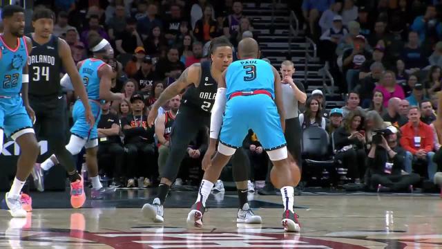 Chris Paul with a 2-pointer vs the Orlando Magic