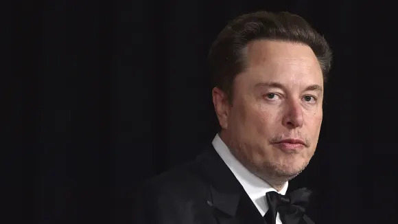 Musk's trip to China is a 'trophy-case win': Analyst