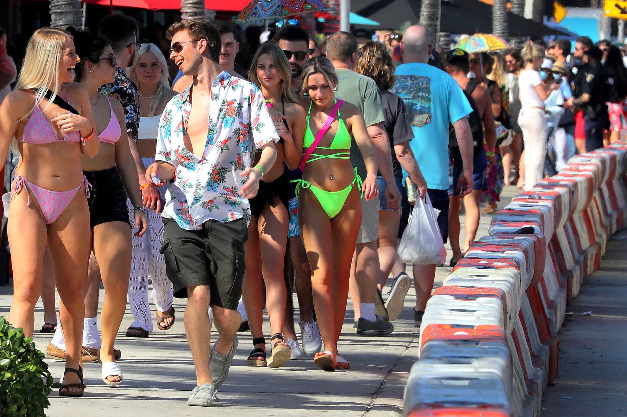 Spring Breakers Take Over Florida amid COVID Pandemic 'We're Very