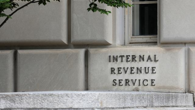 New IRS rules, itemized deductions: Expert explains filing taxes in 2023