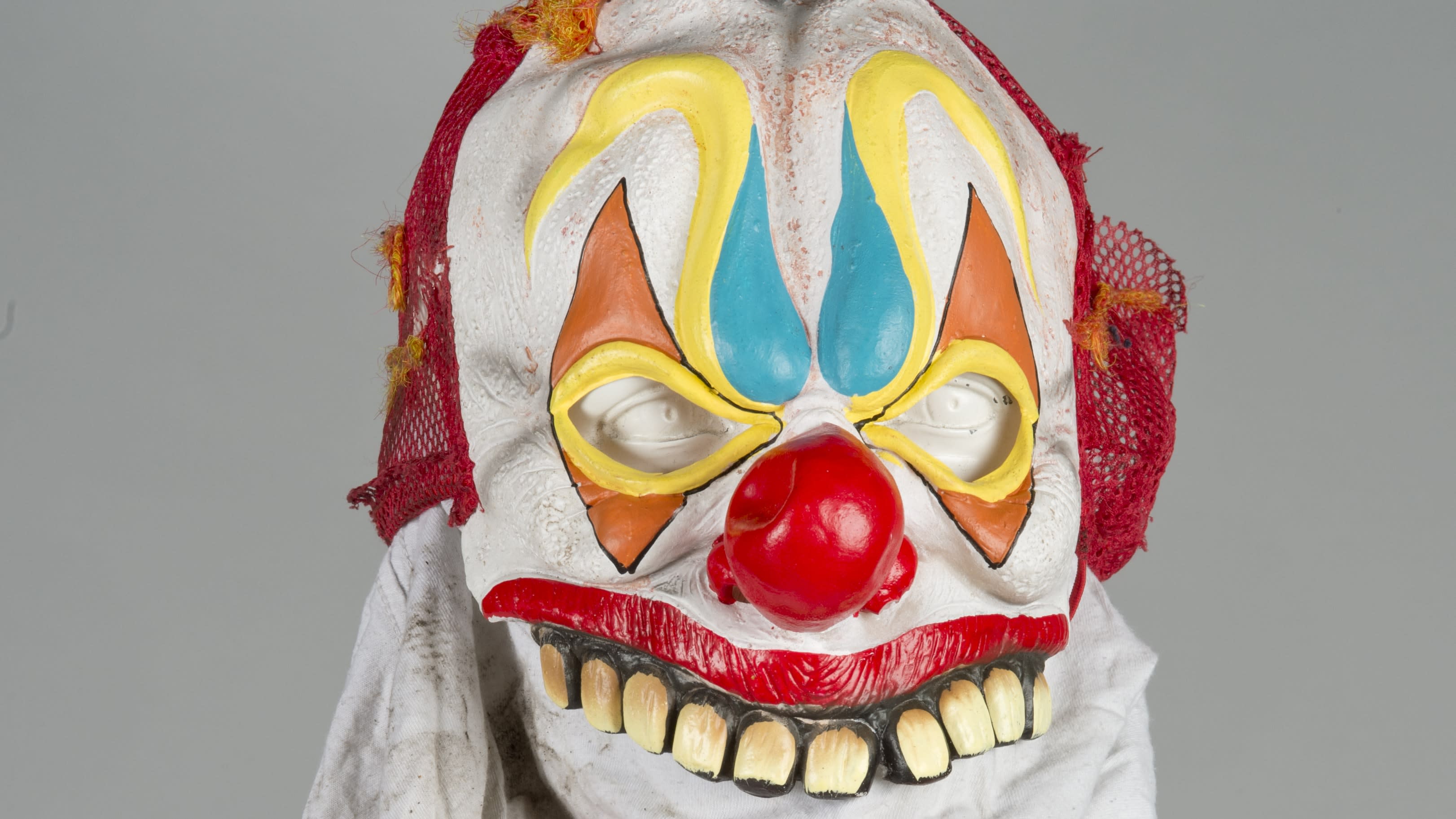 ‘Scary clown’ rapper jailed after brandishing shotgun at police
