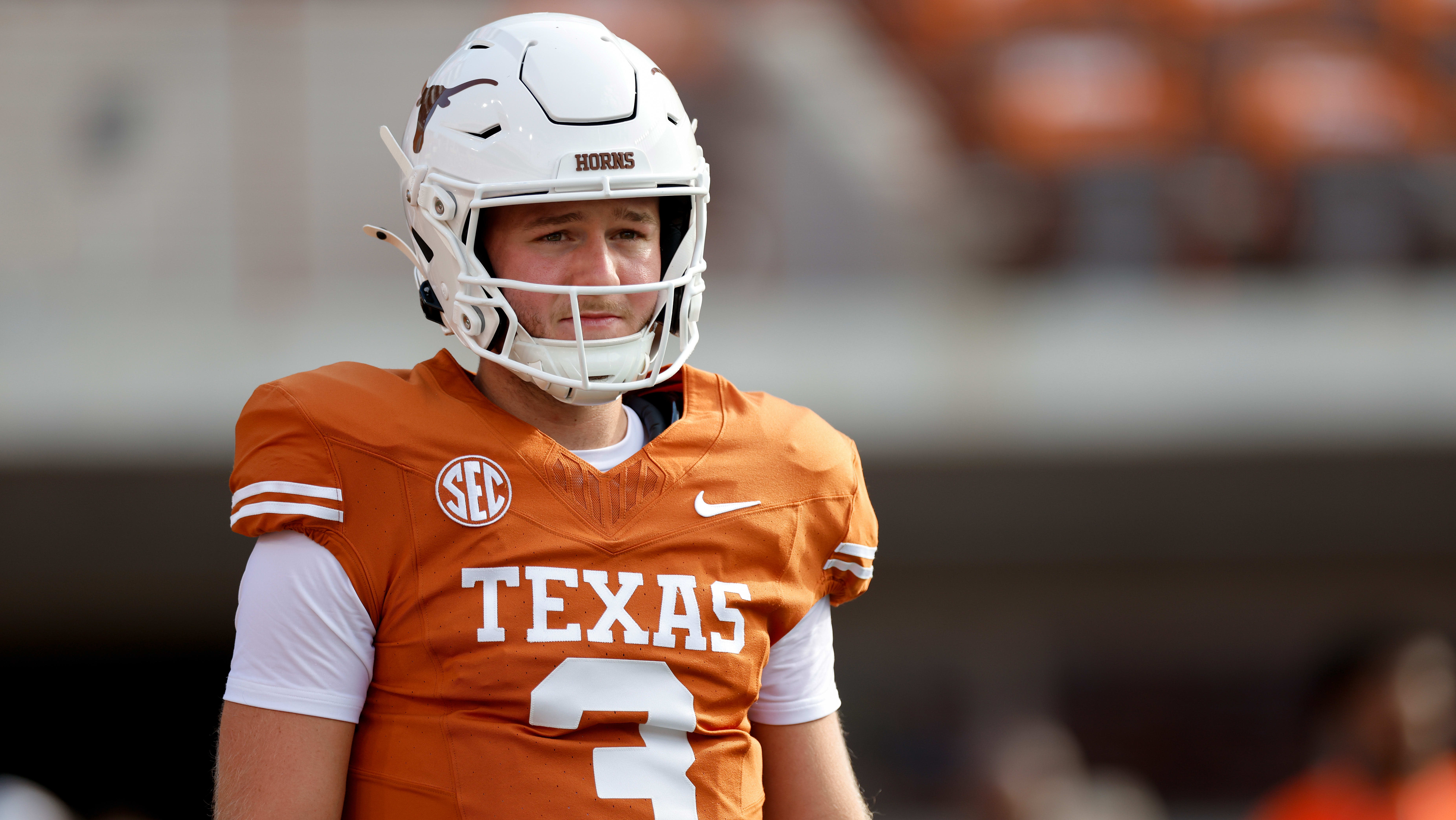 Ewers' health muddies QB picture for Texas, Manning