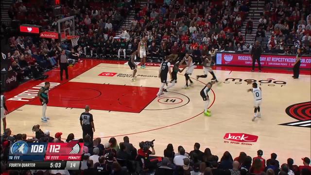 Rudy Gobert with an alley oop vs the Portland Trail Blazers