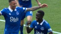 Gueye's free kick deflects in to give Everton lead