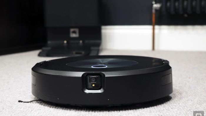 Image of the Roomba Combo J7+ on my office carpet