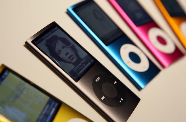 SAN FRANCISCO - SEPTEMBER 09:  The new iPod Nano is displayed during an Apple special event September 9, 2008 in San Francisco, California. Apple CEO Steve Jobs announced a new version of the popular iTunes software new versions of the iPod Nano and Touch.  (Photo by Justin Sullivan/Getty Images)