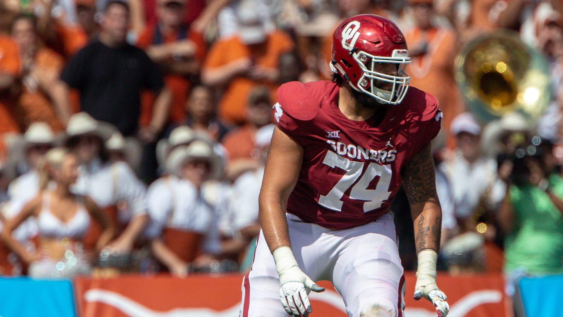 Denver Broncos guard Ben Powers, right, squares off against guard