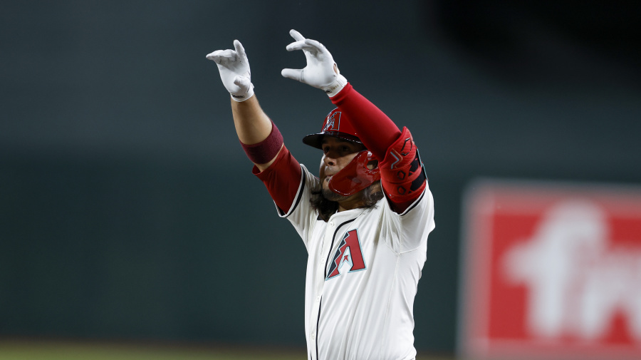 Diamondbacks set franchise record and Opening Day record with 14 runs in 1 inning vs. Rockies