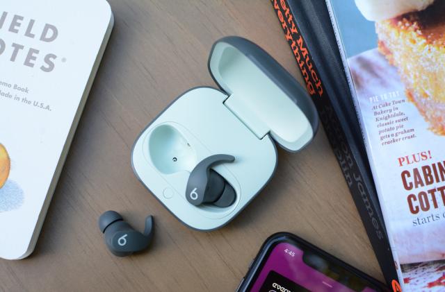 Beats’ latest true wireless earbuds offer all of the best features from Apple’s new AirPods in a less polarizing design.