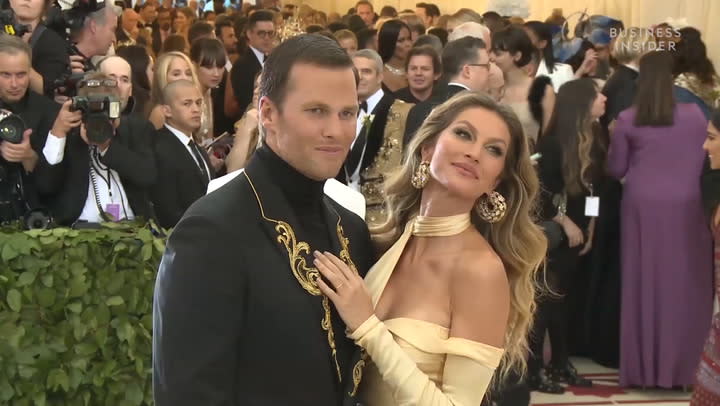 Antonio Brown lands another low blow at Tom Brady's marriage with