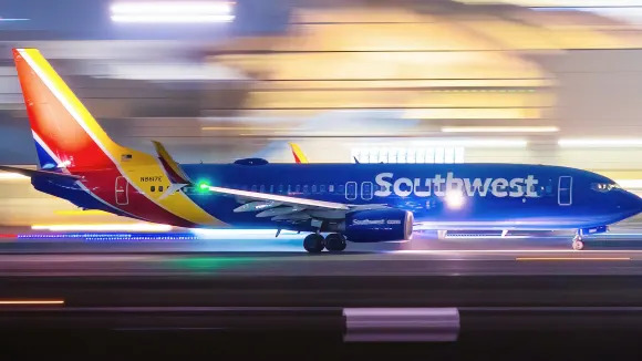 Southwest Airlines slashes Q2 revenue guidance on bookings