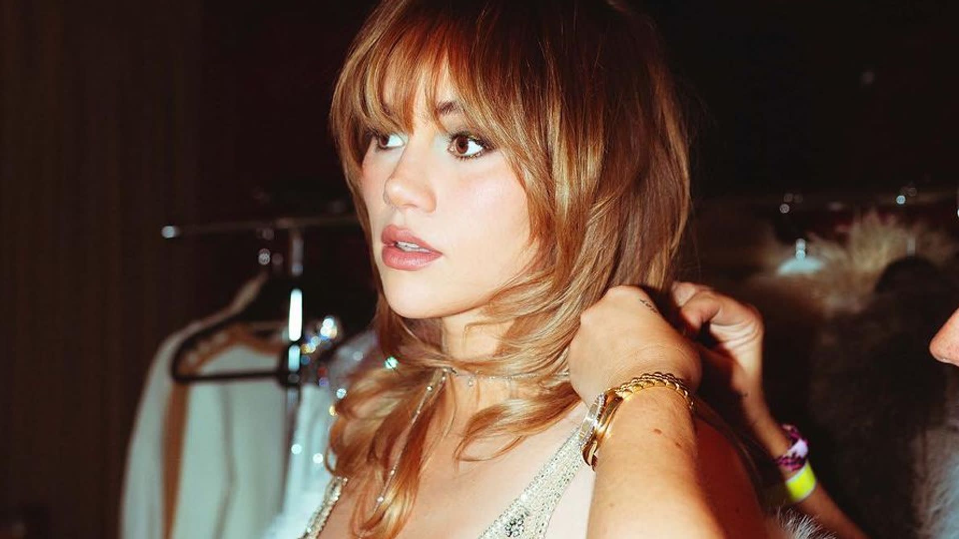 Suki Waterhouse's custom Chloé dress brought Seventies flair to the Eras tour