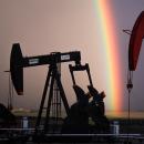 Oil execs see sustained period of strong crude prices, poll shows