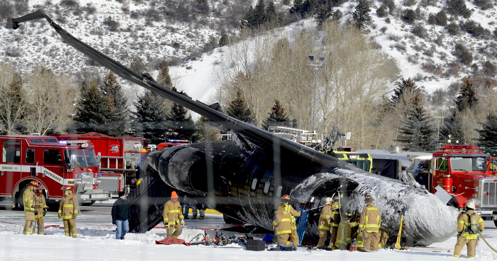 1 serious, 1 critical after Colorado plane crash