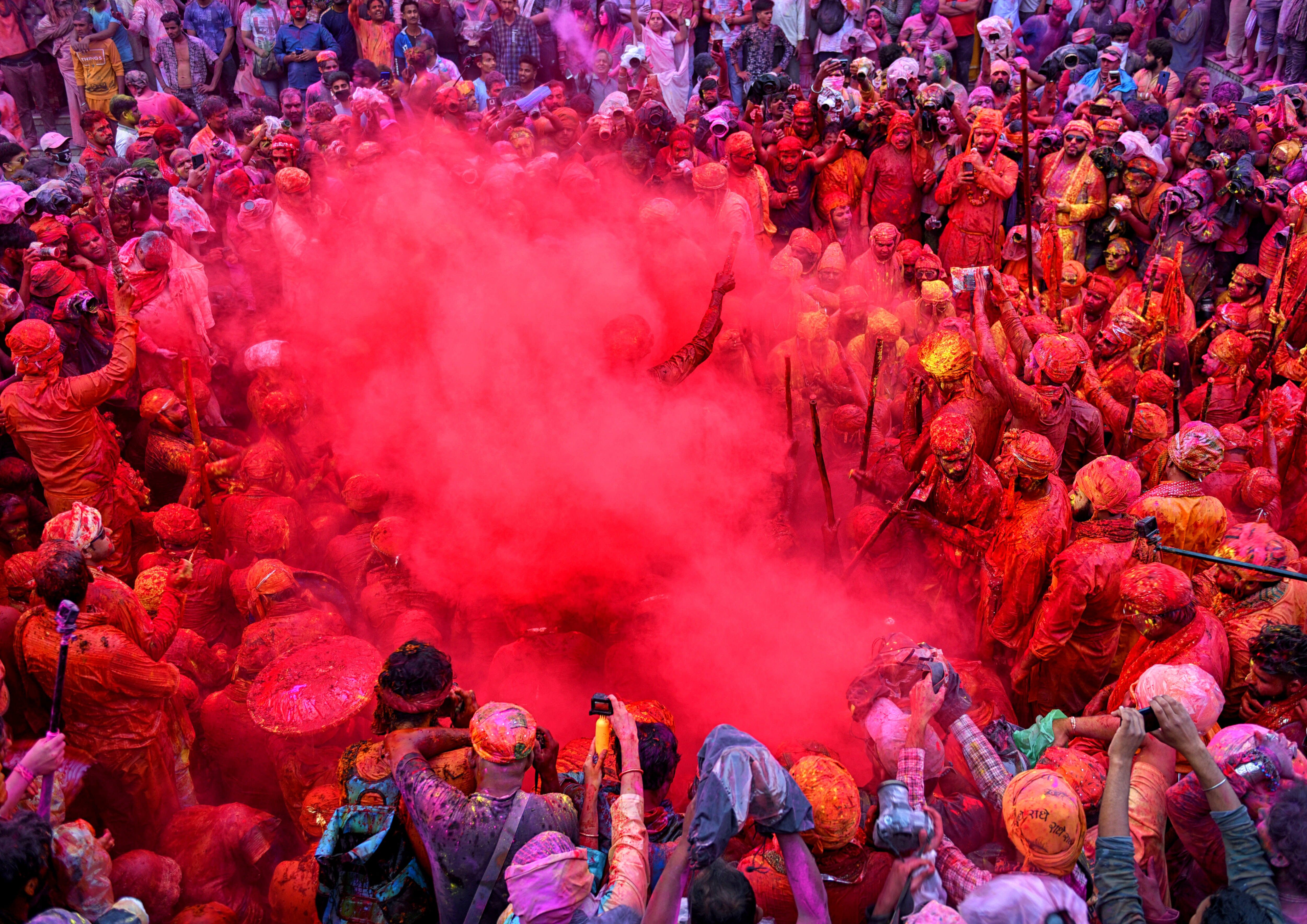 Heres Everything You Need To Know About Holi The Hindu Festival Of Colors