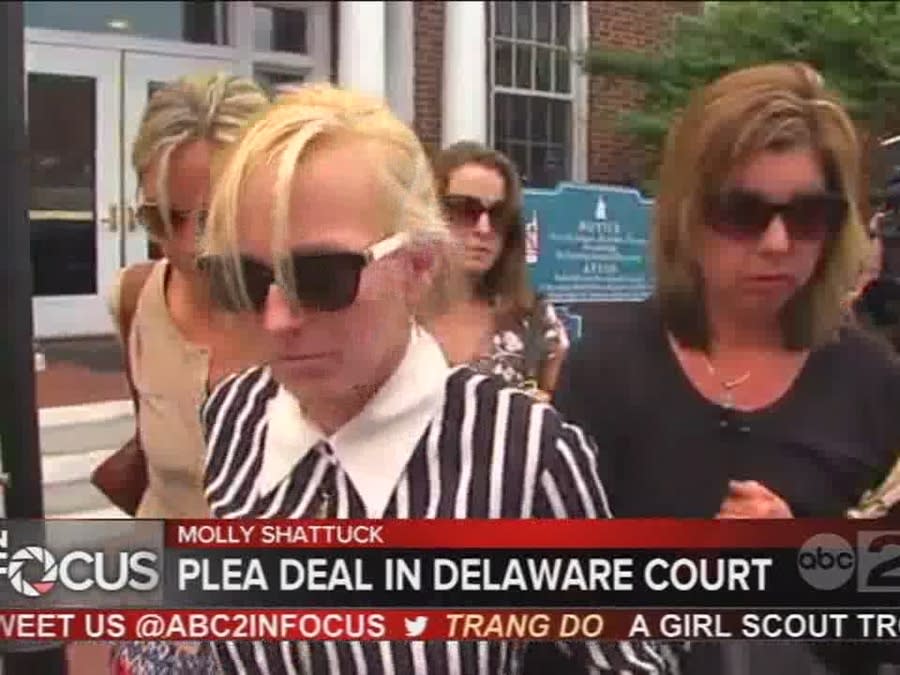 Former Ravens cheerleader Molly Shattuck pleads guilty to raping 15 year  old boy