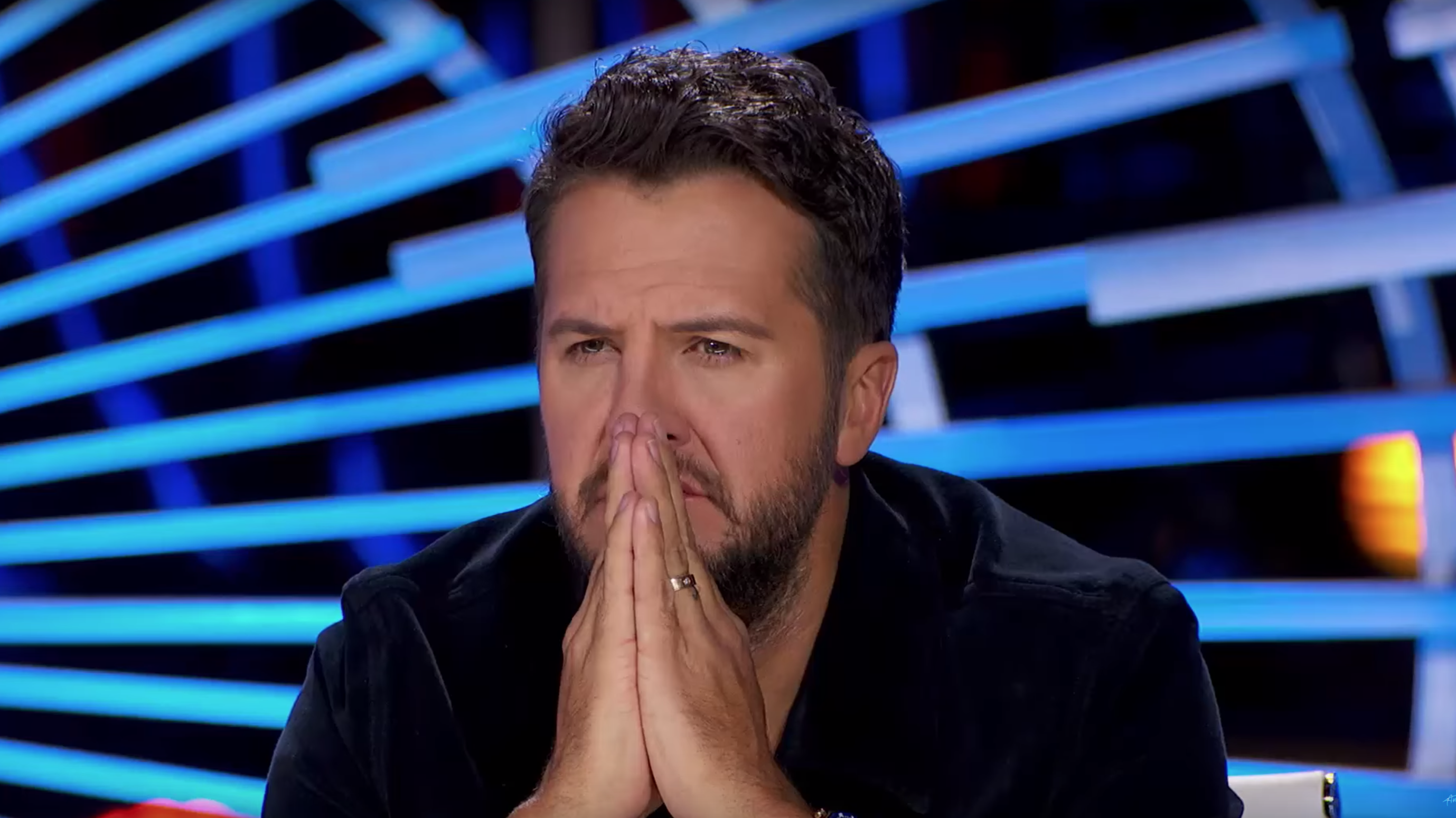 Luke Bryan brought to tears on emotional 'American Idol' premiere [Video]