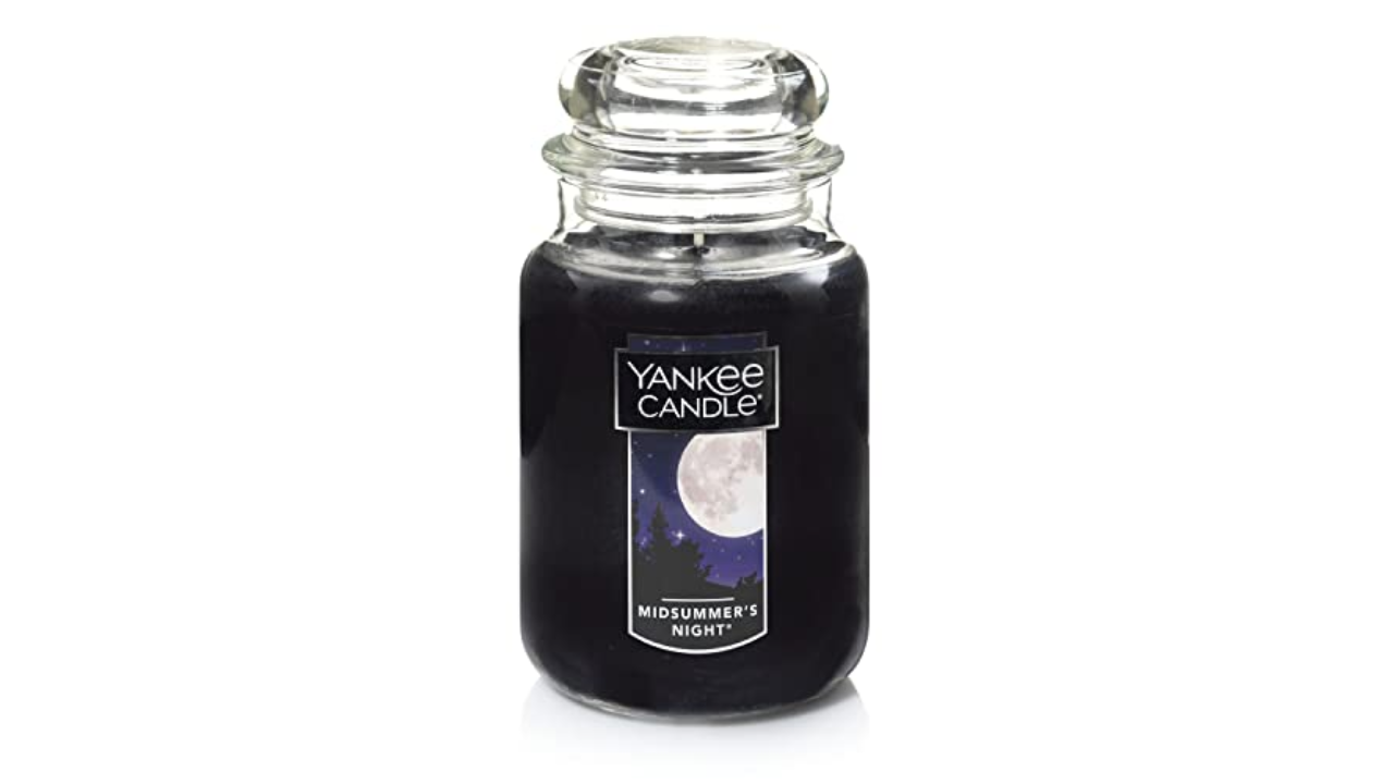 A bunch of Yankee Candles that smell like summer are on sale for