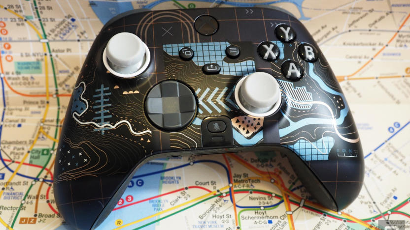 Scuf Gaming Instinct Pro with map patterned face