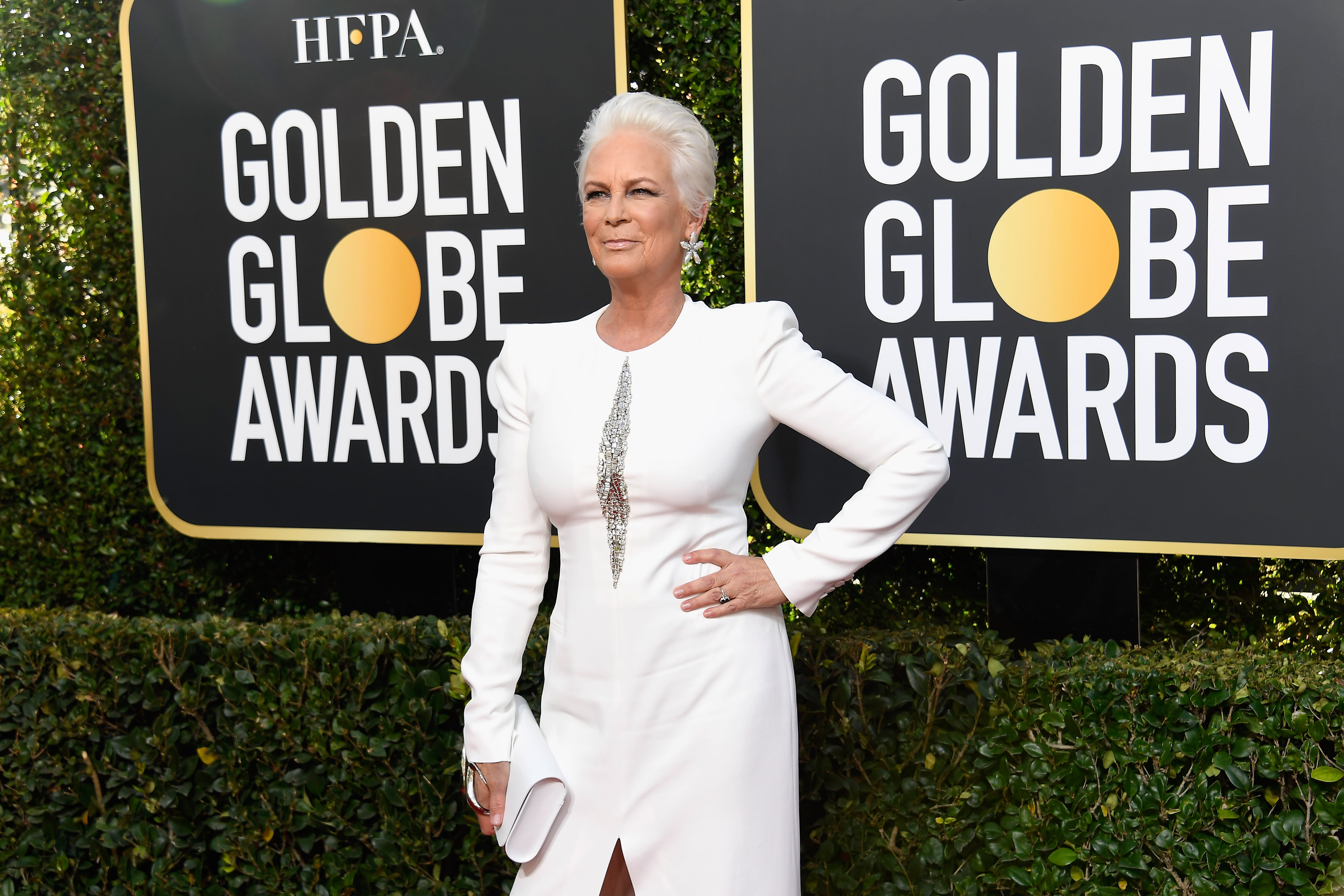 Jamie Lee Curtis Debuts An Icy White Hairdo At The Golden Globes Video 2363