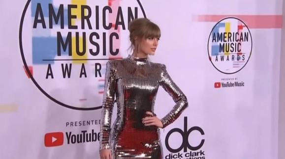 Taylor Swift Latex Porn Captions - Justin Bieber jumps into 'bullying' row between Taylor Swift ...