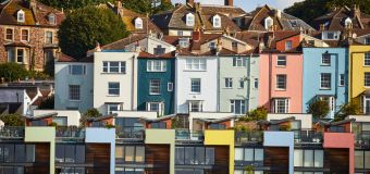 
UK house prices rise despite high mortgage rates