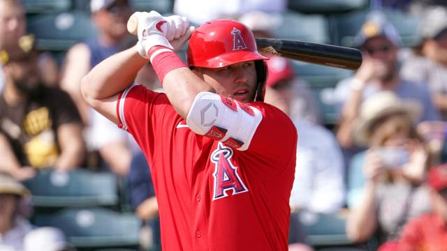 mike trout spikes 219