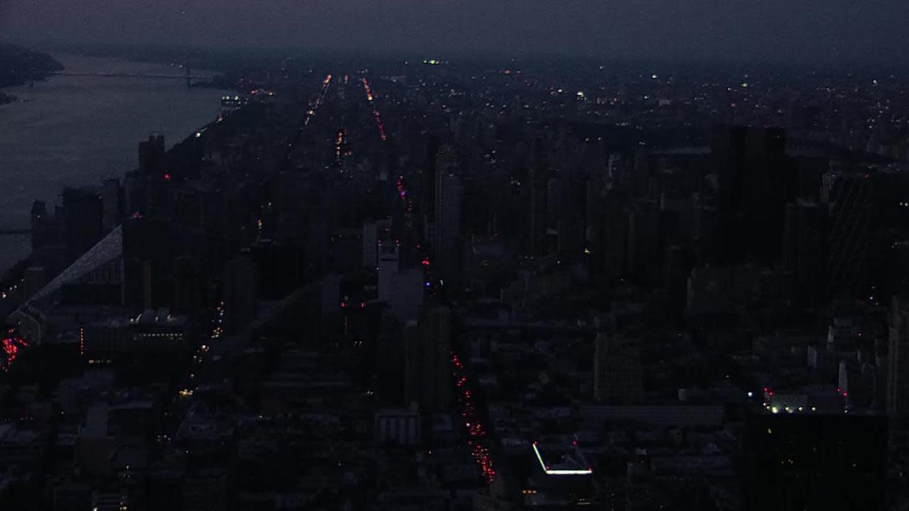 New York City Power Outage Leaves 38,000 Without Electricity