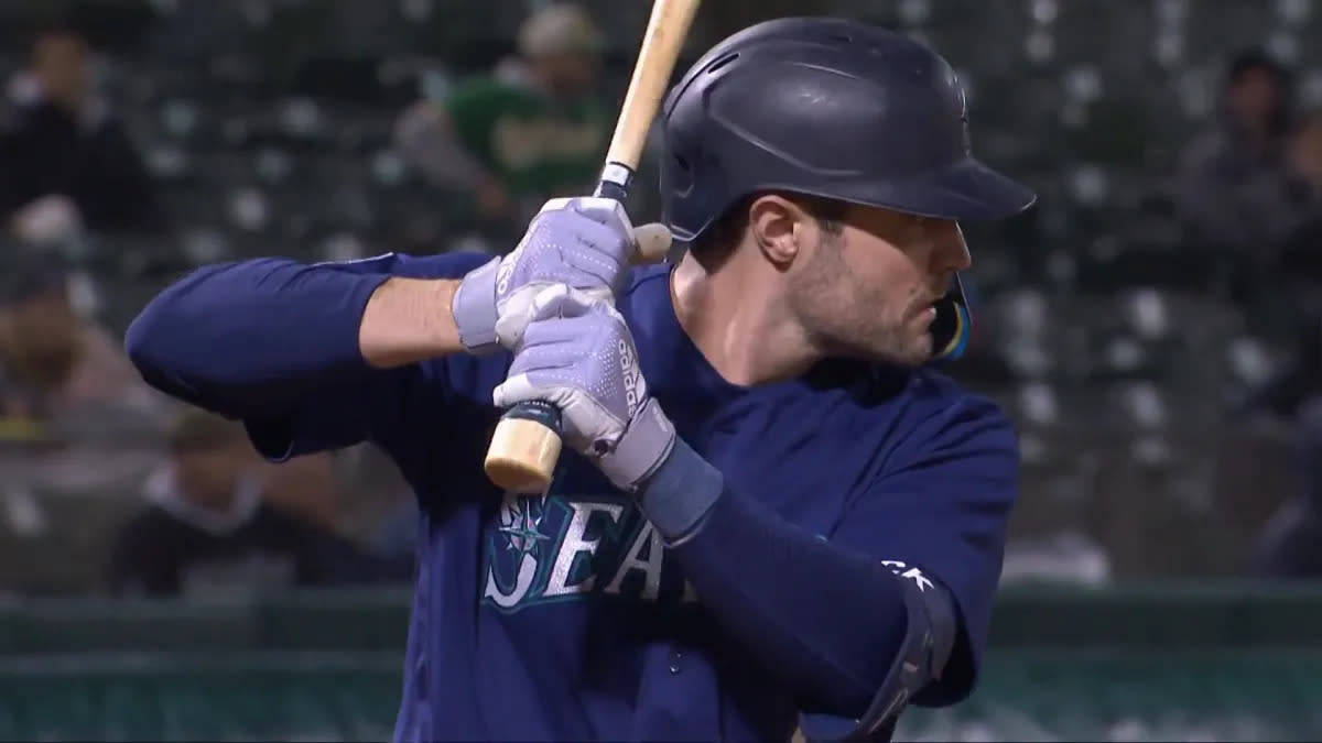 Mariners trade OF A.J. Pollock, INF Mark Mathias to Giants