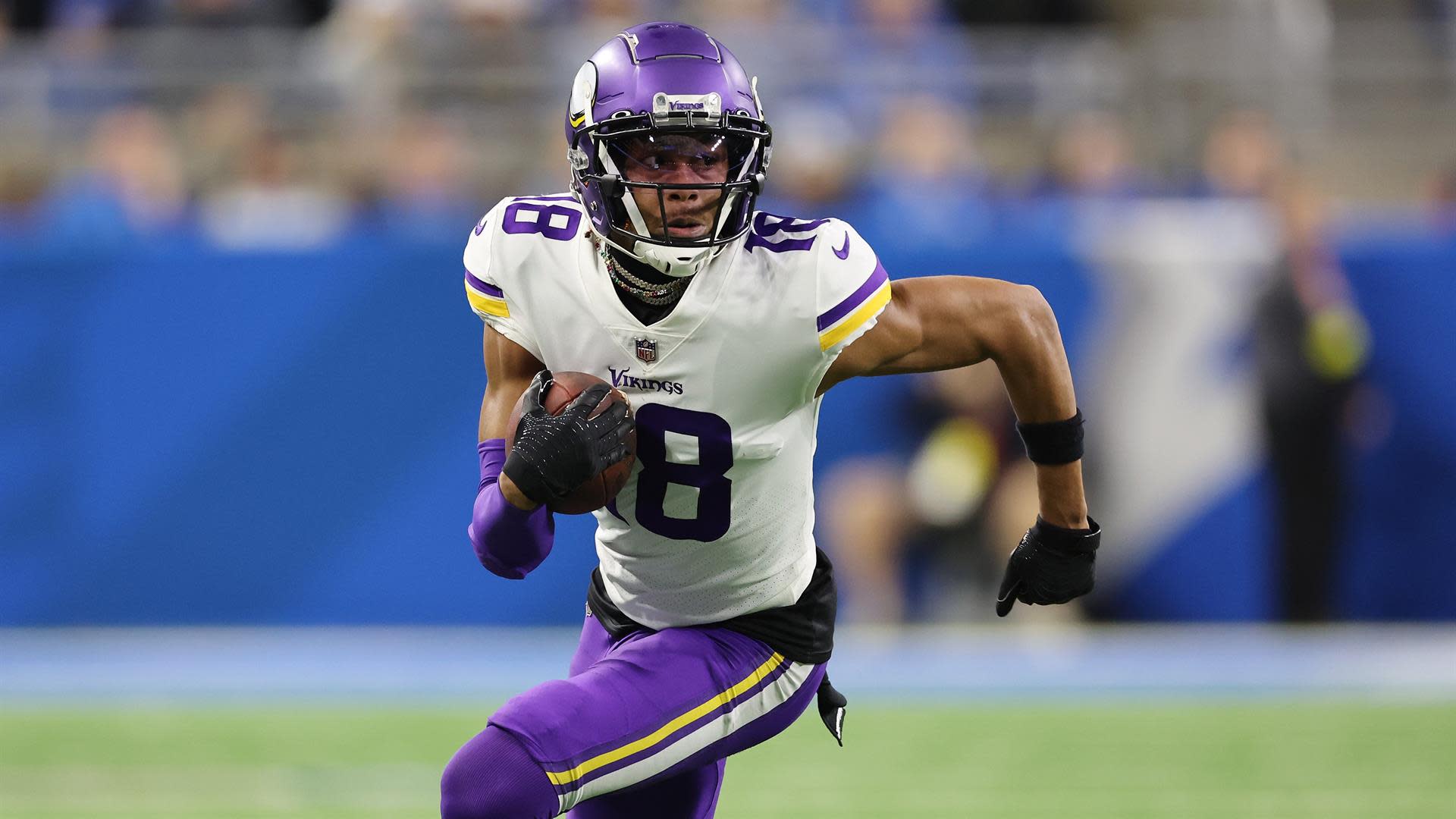 Former Vikings tight end Kyle Rudolph retires, will be honored