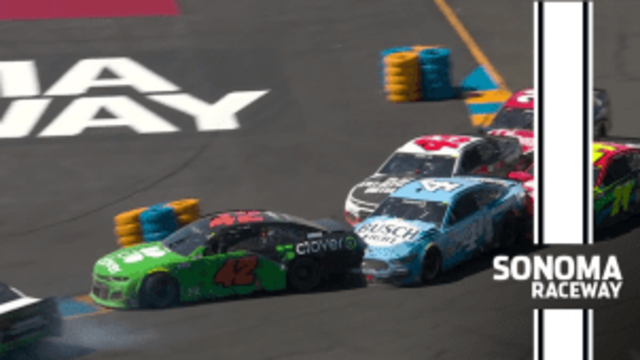 Aggressive driving at Sonoma brings out late caution, snares Harvick, Byron