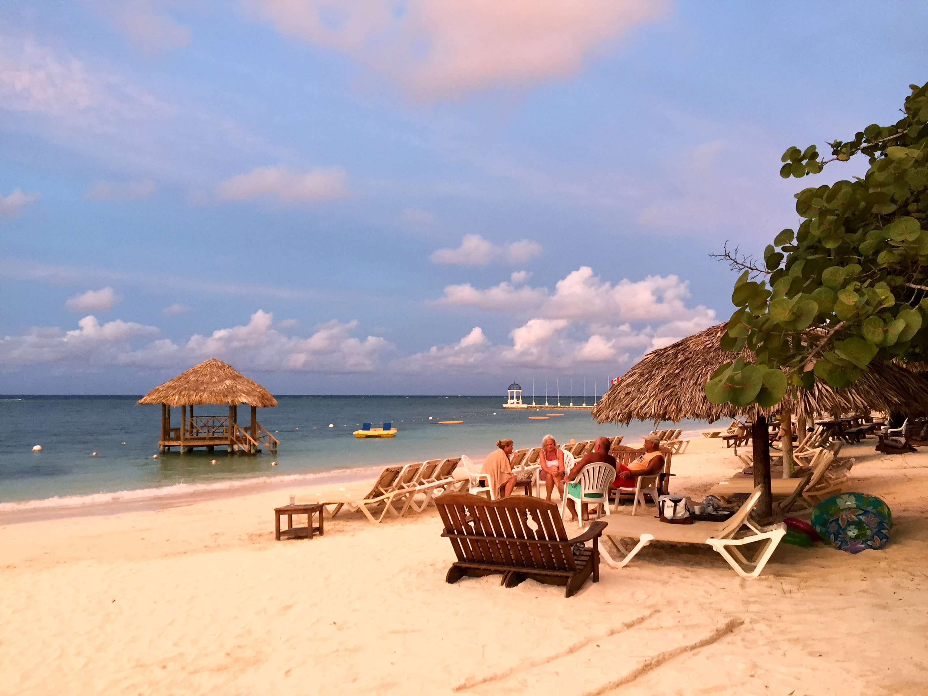 Tourists in Jamaica Warned Not to Leave Resorts Due to Violent Crime