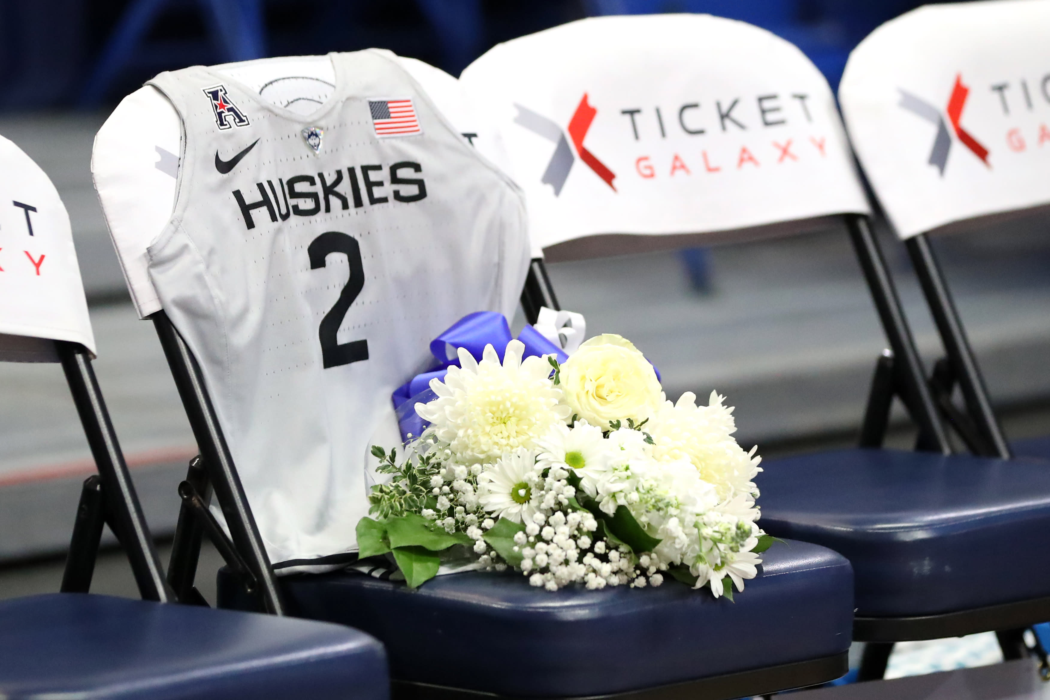 uconn women's basketball jersey