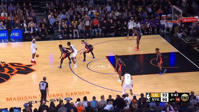 Thomas Bryant with a dunk vs the New York Knicks