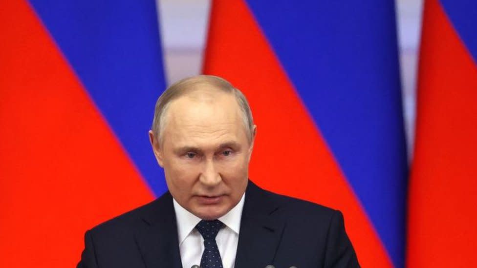 Putin porównuje się do cara Piotra Wielkiego, który najechał Szwecję i Polskę i używa go jako przykładu do wojny na Ukrainie.