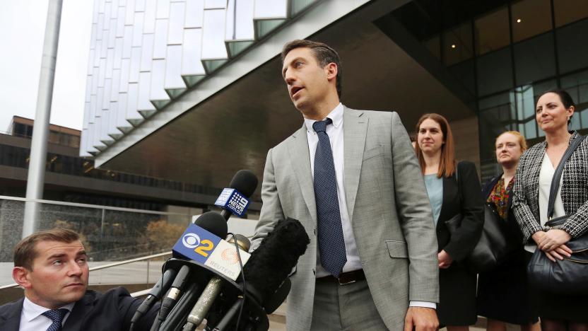 Defendant Attorney Alex Spiro speaks to reporters after a U.S. District Court jury found Tesla Inc chief executive Elon Musk not liable for damages for calling British cave diver Vernon Unsworth a "pedo guy" in one of a series of tweets, in Los  Angeles, California, U.S., December 6, 2019.   REUTERS/David McNew