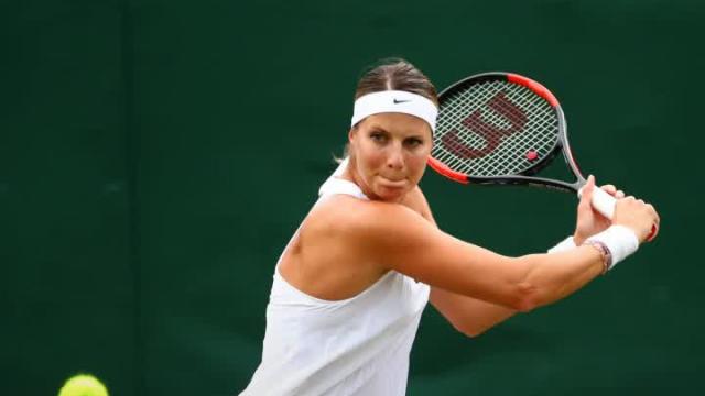 Mandy Minella competes at Wimbledon while four months pregnant