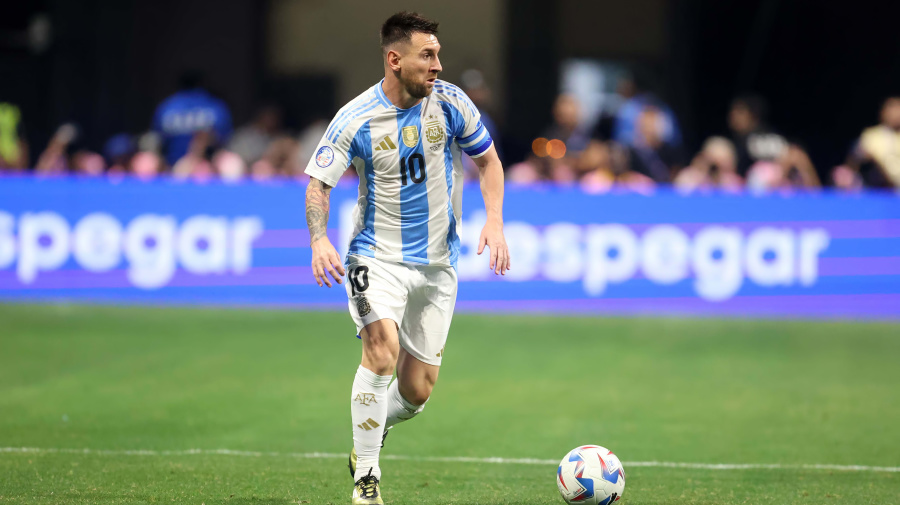 Getty Images - ATLANTA, GA - JUNE 20: Argentina forward Lionel Messi (10) during the CONMEBOL Copa America match between Argentina and Canada on June 20, 2024 at Mercedes Benz Stadium in Atlanta, Georgia. (Photo by Michael Wade/Icon Sportswire via Getty Images)