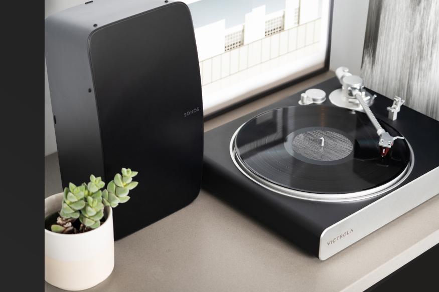 Wedge arkiv afbrudt Victrola made a $799 turntable that can connect to any Sonos speaker |  Engadget