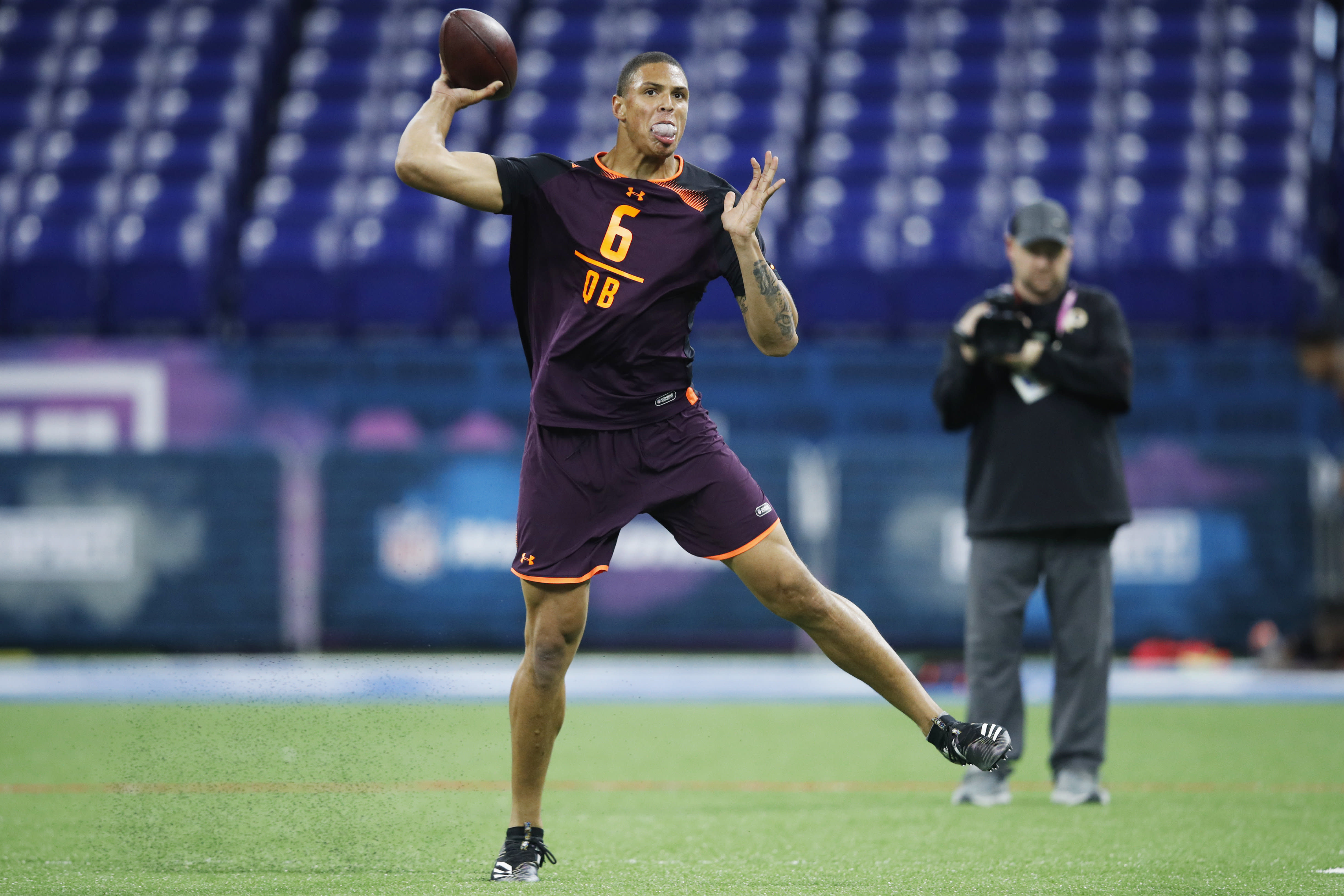 Nfl Draft Snub Of Qb Tyree Jackson Exposes His Bad Gamble And Inflexible Ncaa Rules