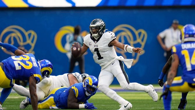 Joe Burrow, Zac Taylor were confused by The Rock's Super Bowl intro