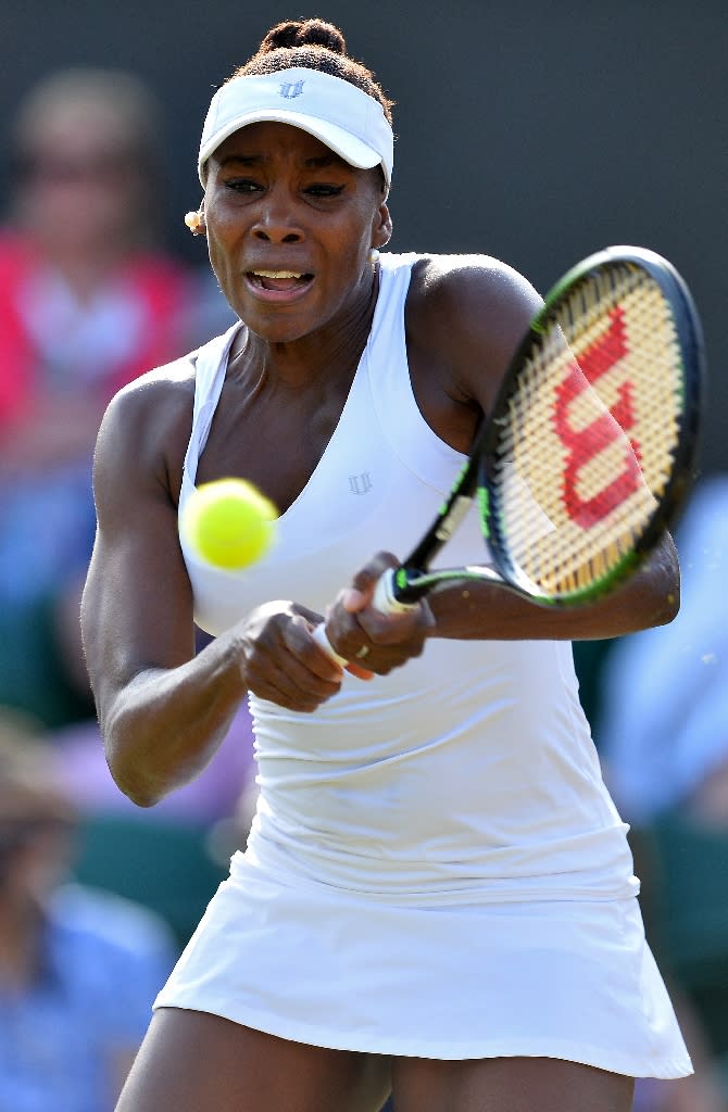 Serena tells Wimbledon fans to support Venus