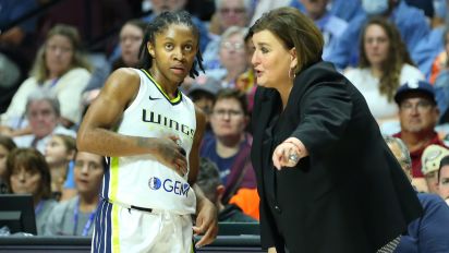 Getty Images - UNCASVILLE, CT - AUGUST 18: Dallas Wings head coach Latricia Trammell  speaks with Dallas Wings guard Crystal Dangerfield (11) during a WNBA game between Dallas Wings and Connecticut Sun on August 18, 2023, at Mohegan Sun Arena in Uncasville, CT. (Photo by M. Anthony Nesmith/Icon Sportswire via Getty Images)