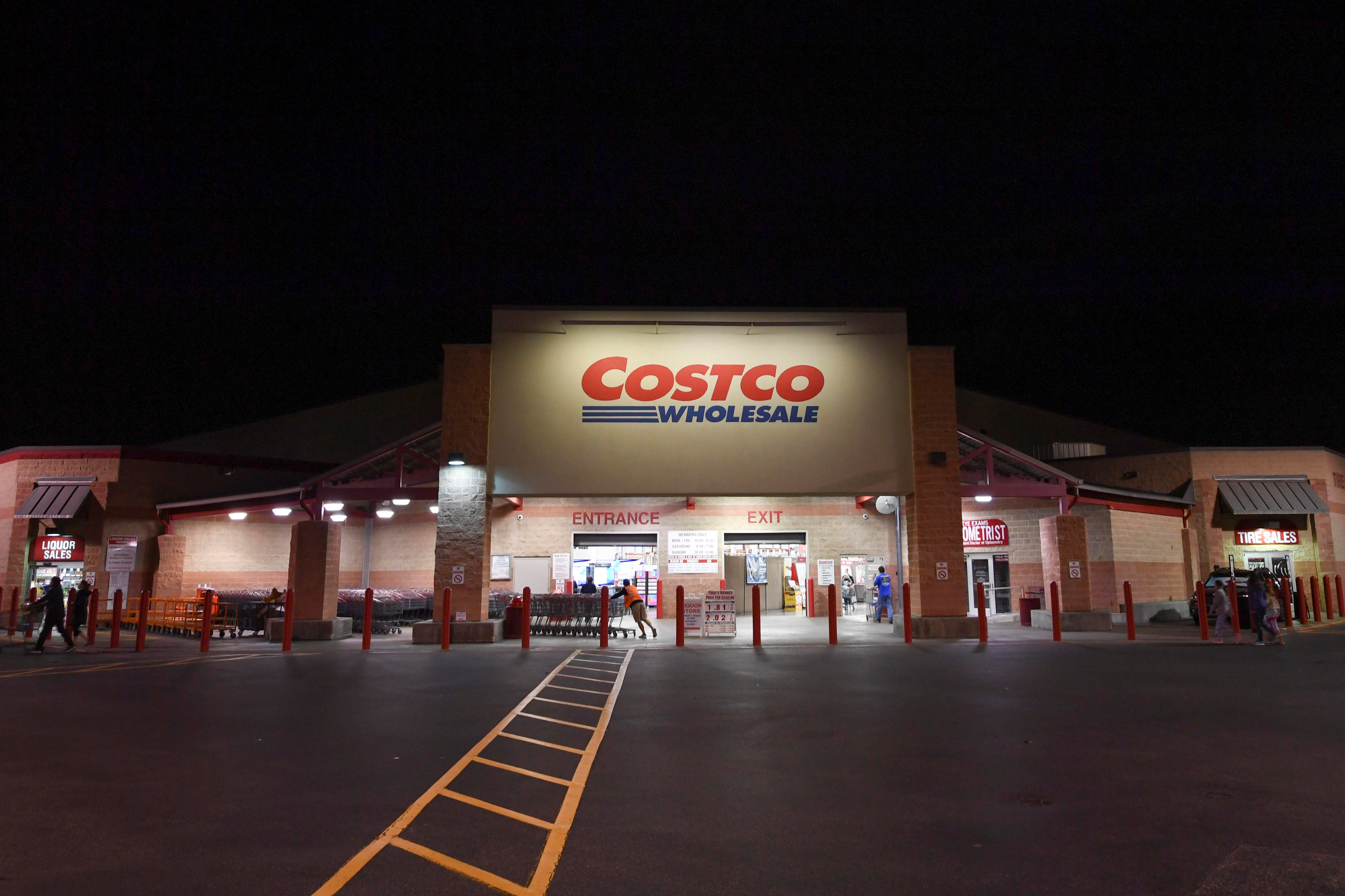 Louis Vuitton Bags at Costco?! Former LV Employee Exposes Costco's Shady  History of Luxury Bags 