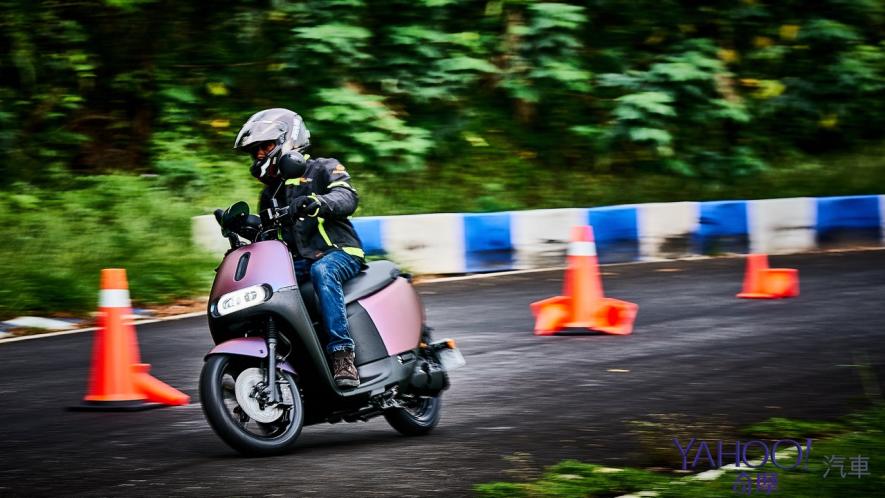 上足保險才能煞得痛快！Gogoro S2 ABS桃園大魯閣賽道測試體驗 - 9