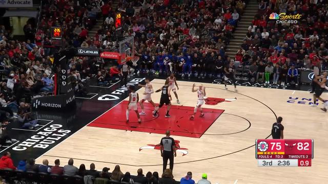 Nicolas Batum with a 3-pointer vs the Chicago Bulls