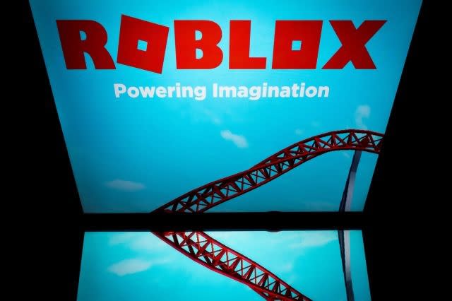 Roblox The Game Platform Teaching Young Kids To Code - roblox hitman pants