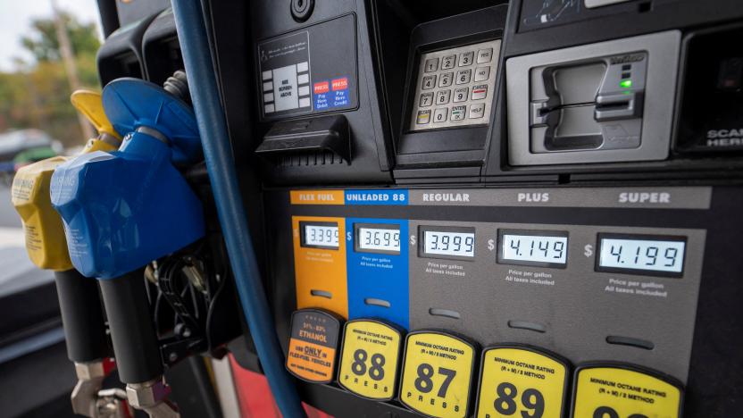 Gasoline prices are displayed at a gas station in Wilkes-Barre, Pennsylvania, U.S. October 19, 2022.  REUTERS/Aimee Dilger