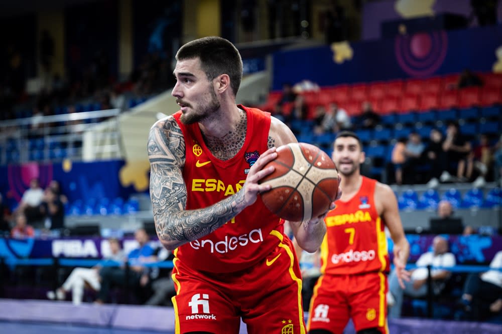 Celtics ayudan a Juancho Hernangómez a vencer a España 82-65 en Montenegro en EuroBasket