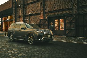 全新 3.5 V6 TURBO 串聯式油電系統加持，Lexus LX700h 全球首發、2024年底順次在全球市場販售